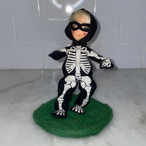 Annalee 7" Doll vintage Halloween Skeleton Kid Doll